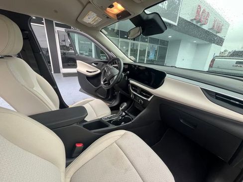 Used 2024 Buick Encore GX Preferred w/ Advanced Technology Package image 12