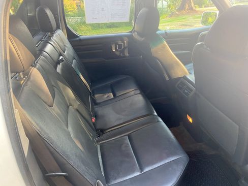 Used 2011 Honda Ridgeline RTL image 15