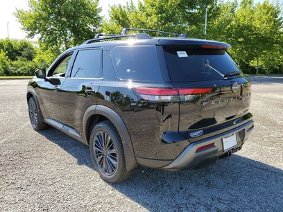 New 2026 Nissan Pathfinder SL w/ SL Premium Package