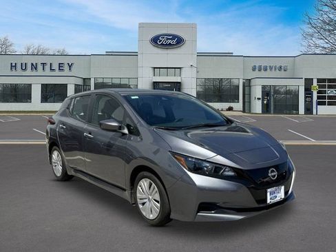 Used 2025 Nissan Leaf S FWD image 3