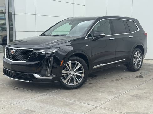 New 2025 Cadillac XT6 Premium Luxury w/ Technology Package image 2