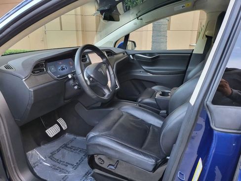 Used 2018 Tesla Model X 75D AWD/4WD image 12