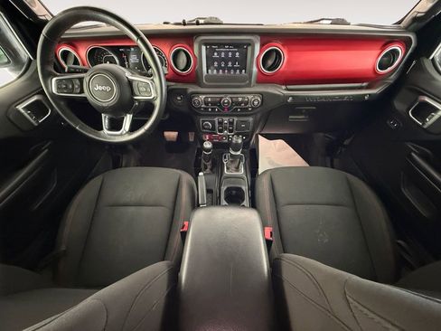 Used 2018 Jeep Wrangler Unlimited Rubicon AWD/4WD image 13