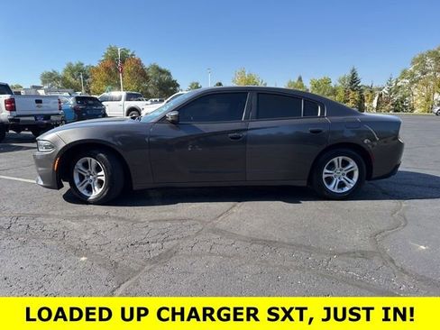 Used 2019 Dodge Charger SXT w/ Leather Interior Group image 8