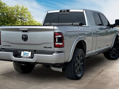Used 2024 RAM 3500 Limited AWD/4WD image 2