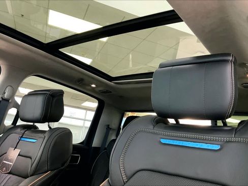 New 2026 RAM 1500 Tungsten w/ Trailer Tow Group image 17