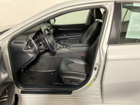 Used 2022 Toyota Camry SE FWD image 20