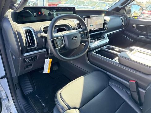 New 2026 Ford Expedition Platinum w/ Stealth Performance Package AWD/4WD image 23