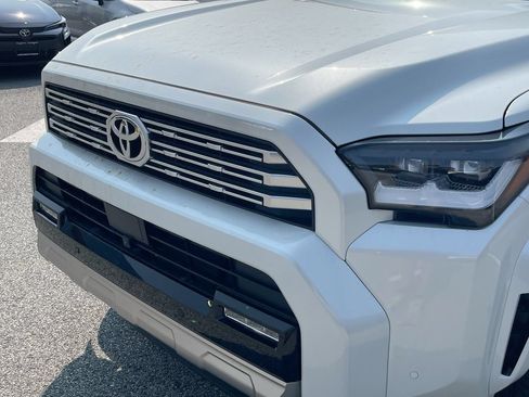 Used 2026 Toyota 4Runner Limited AWD/4WD image 19