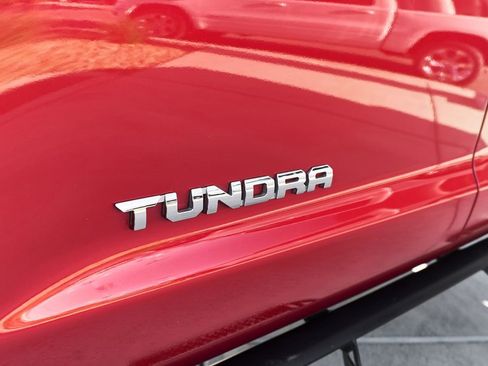 Used 2019 Toyota Tundra SR5 w/ SR5 Upgrade Package AWD/4WD image 7