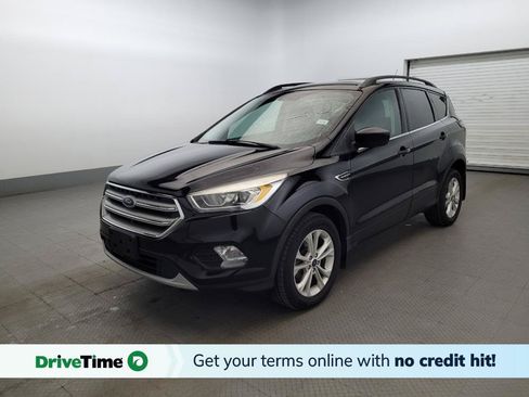 Used 2017 Ford Escape SE w/ Equipment Group 201A FWD image 1
