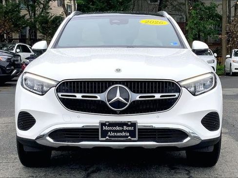 Used 2026 Mercedes-Benz GLC 300 4MATIC image 2