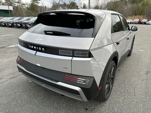 New 2026 Hyundai Ioniq 5 SEL image 5