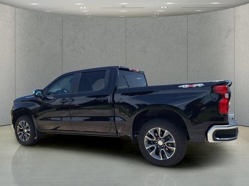 Used 2023 Chevrolet Silverado 1500 LT AWD/4WD image 7