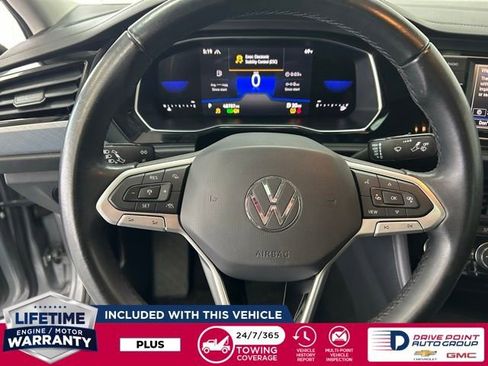 Used 2024 Volkswagen Jetta SE image 13