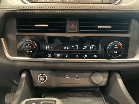 Used 2023 Nissan Rogue SV AWD/4WD image 20