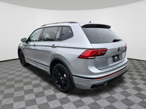 Used 2022 Volkswagen Tiguan SE R-Line AWD/4WD image 3
