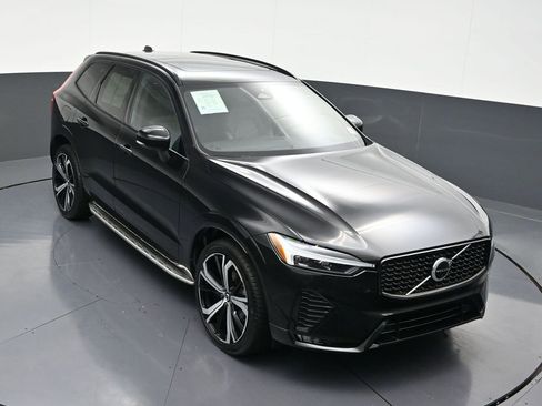 Certified 2022 Volvo XC60 B5 R-Design w/ Advanced Package image 27