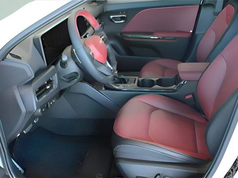 New 2025 Kia K4 GT-Line Turbo FWD image 11