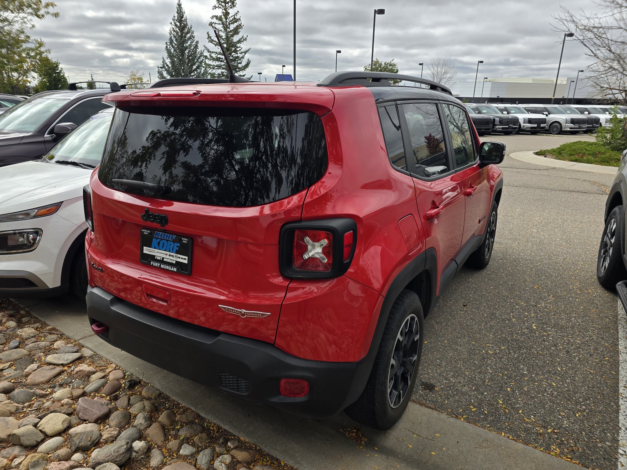 Used 2023 Jeep Renegade Trailhawk AWD/4WD image 5