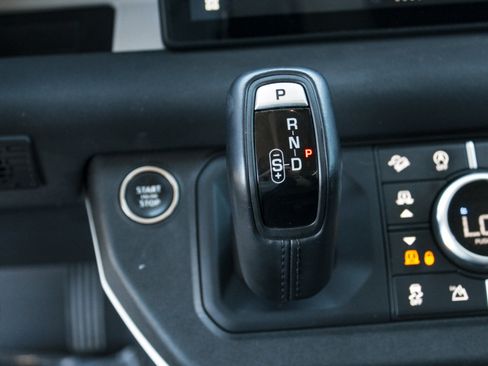 Used 2023 Land Rover Defender 90 S AWD/4WD image 18
