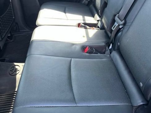 Used 2024 Toyota 4Runner Limited AWD/4WD image 10