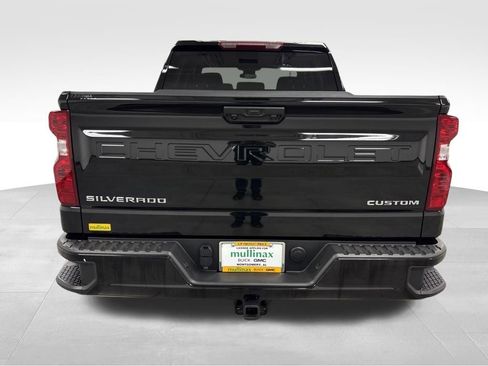 Used 2025 Chevrolet Silverado 1500 Custom w/ Turbomax Blackout Package image 17