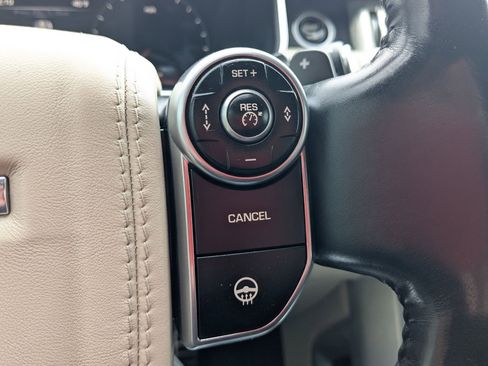 Used 2014 Land Rover Range Rover Supercharged AWD/4WD image 18