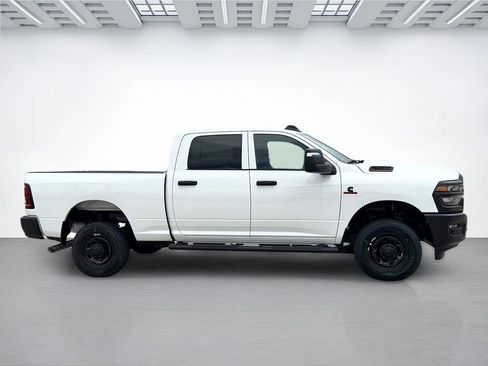 New 2026 RAM 2500 Tradesman AWD/4WD image 2