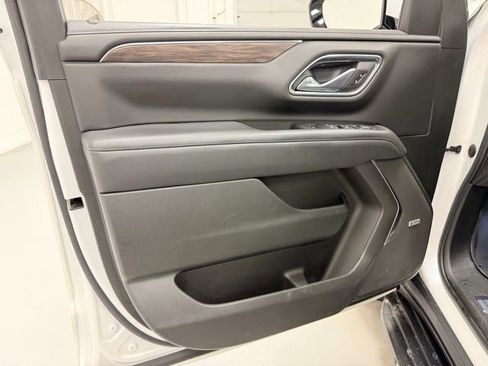 Certified 2022 Chevrolet Suburban LT w/ LT Signature Package image 23