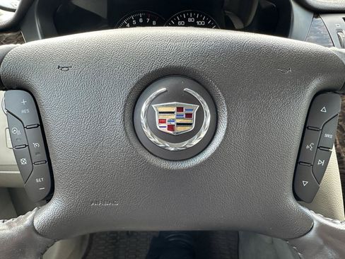 Used 2008 Cadillac DTS FWD image 50