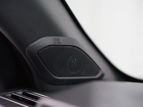 Used 2024 Toyota Tacoma SR5 w/ SR5 Upgrade Package RWD image 29