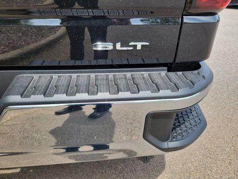 Used 2024 GMC Sierra 1500 SLT AWD/4WD image 30