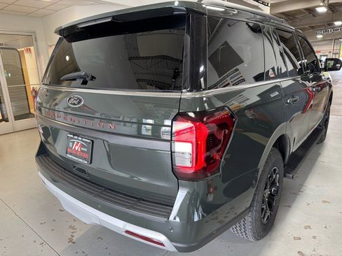 Used 2022 Ford Expedition Timberline image 5