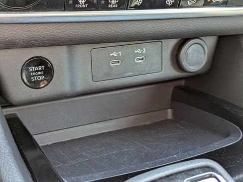 Used 2024 Nissan Rogue SV FWD image 24