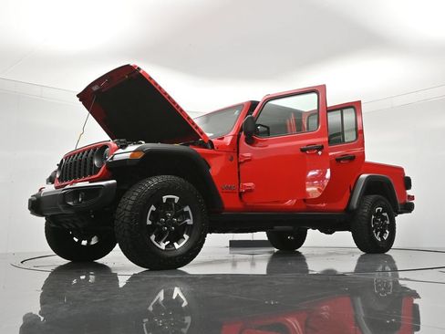 Used 2026 Jeep Gladiator Rubicon AWD/4WD image 48