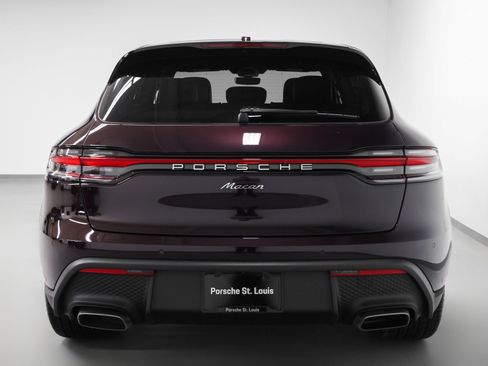 Certified 2026 Porsche Macan AWD/4WD image 11