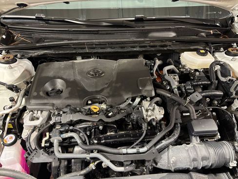 Used 2025 Toyota Camry LE FWD image 31