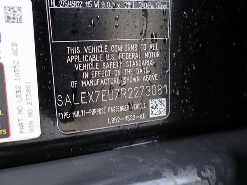 Used 2024 Land Rover Defender 110 X AWD/4WD image 40
