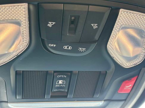 Used 2019 RAM 1500 Big Horn image 32