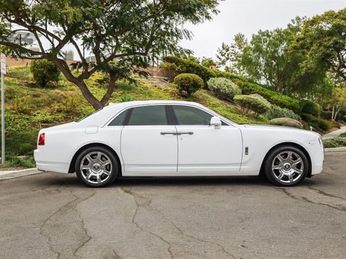 Used 2012 Rolls-Royce Ghost RWD image 6