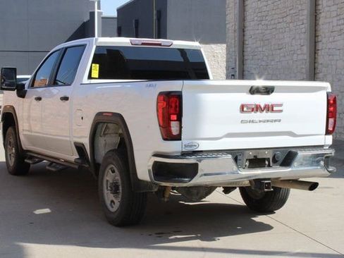 Used 2021 GMC Sierra 2500 4x4 Crew Cab w/ Convenience Package image 3