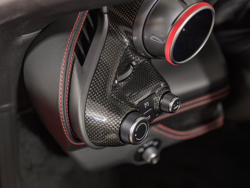 Used 2022 Ferrari F8 Tributo RWD image 45