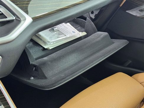 Used 2023 BMW X5 xDrive40i w/ Premium Package image 31