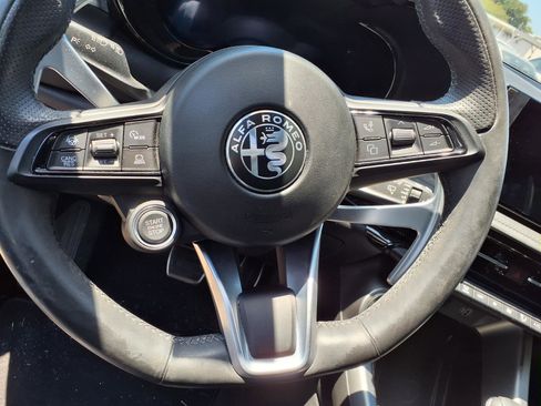 Certified 2024 Alfa Romeo Tonale Ti w/ Active Assist Package AWD/4WD image 15