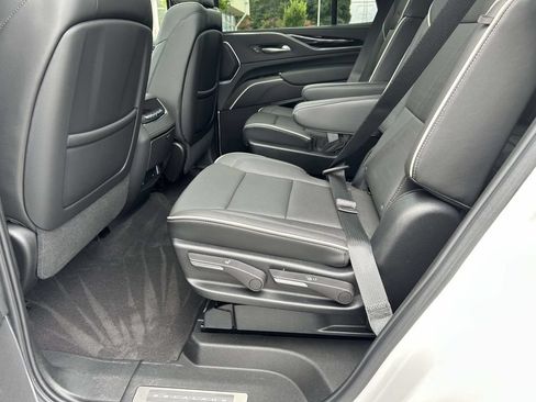 Used 2023 Cadillac Escalade Sport AWD/4WD image 12