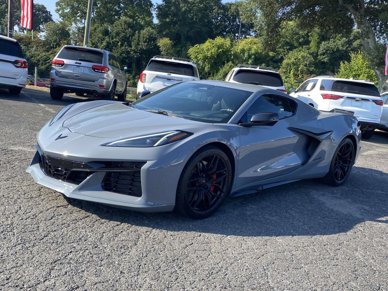 Used 2025 Chevrolet Corvette Z06 RWD image 3