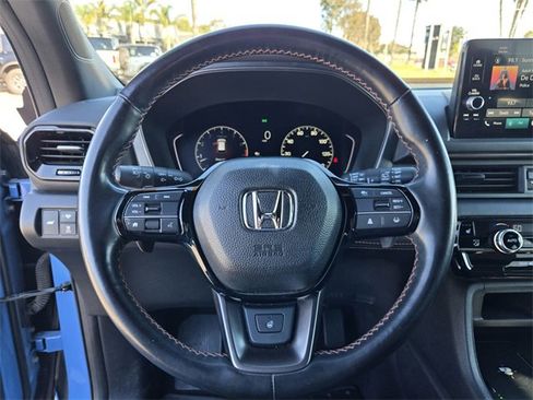 Used 2023 Honda Pilot TrailSport image 24