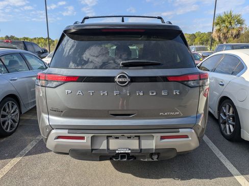 Used 2024 Nissan Pathfinder Platinum w/ Cargo Package image 5