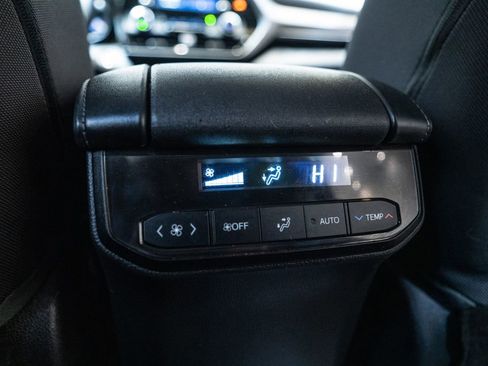 Certified 2022 Toyota Highlander LE image 34